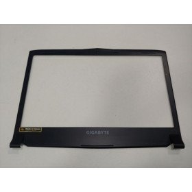 Рамка матриці (Bezel)Gigabyte P55
